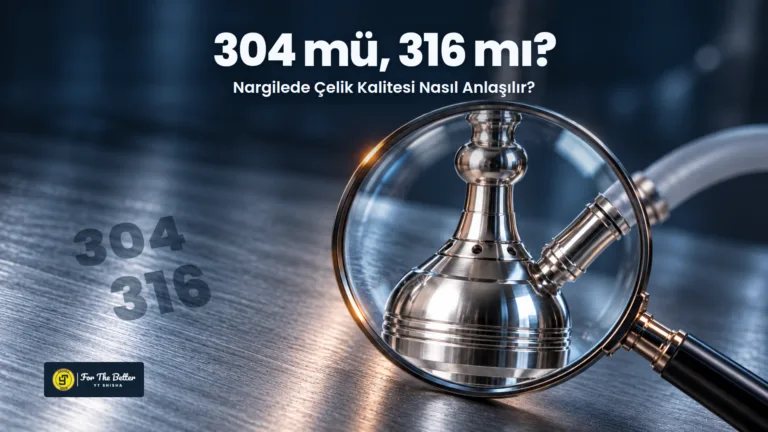 Nargile çelik kalitesi için soğuk mavi ışıkta büyüteçten görülen YT SP Platin bağlantı detayı ve fırçalanmış çelik yüzeyde 304 ile 316 damgaları.