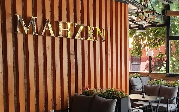 Mahzen Cafe nargile cafe – Üsküdar, İstanbul